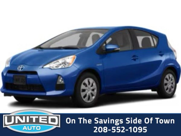 2013 Toyota Prius c - 3/4 shot