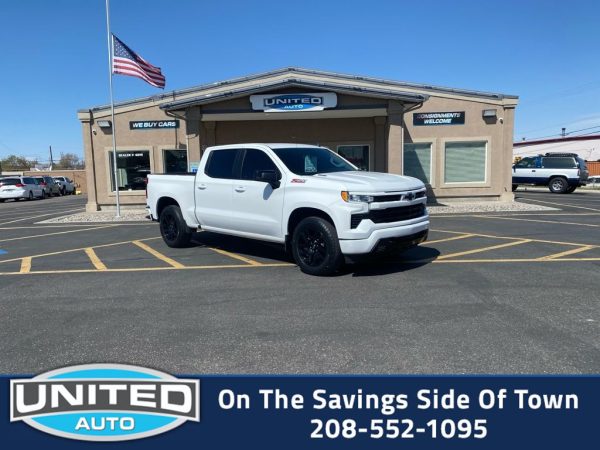 2023 Chevrolet Silverado - 3/4 shot