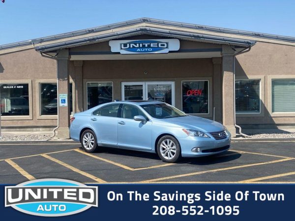 2011 Lexus ES 350 - 3/4 shot