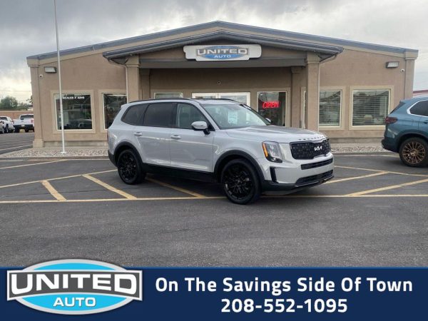 2022 Kia Telluride - 3/4 shot