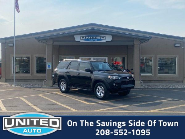 2014 Toyota 4Runner - 3/4 shot