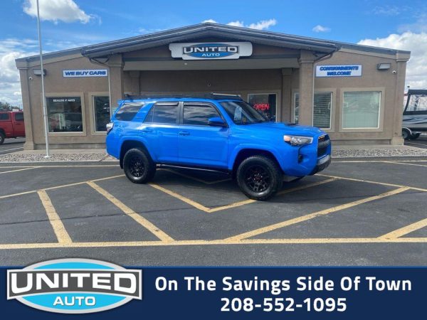 2019 Toyota 4Runner - 3/4 shot