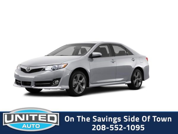 2013 Toyota Camry - 3/4 shot