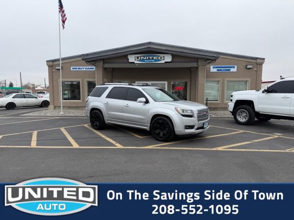 2014 GMC Acadia - 3/4 shot