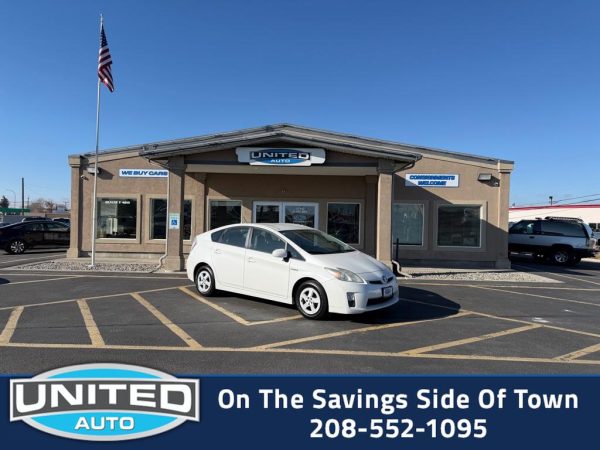 2010 Toyota Prius - 3/4 shot