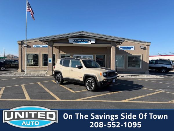 2016 Jeep Renegade - 3/4 shot