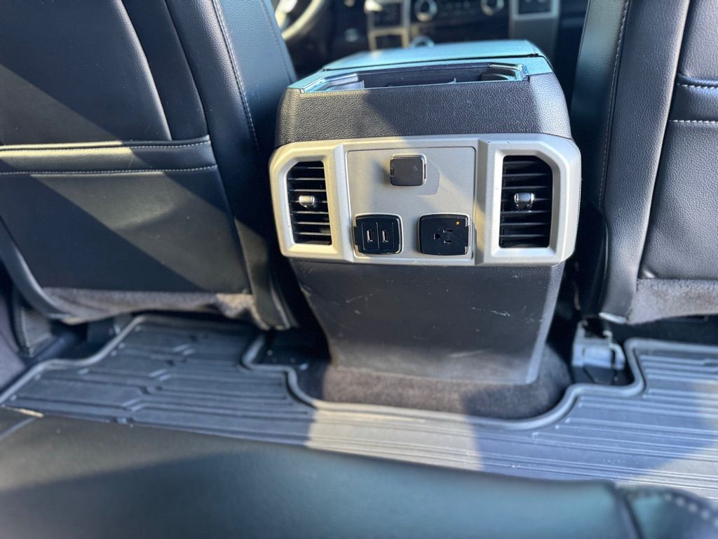2018 Ford F-150 Lariat - Photo 19
