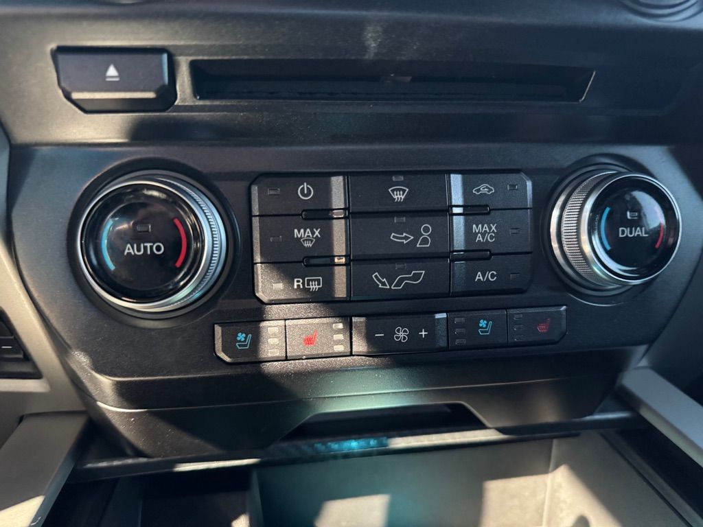 2018 Ford F-150 Lariat - Photo 9