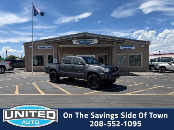 2013 Toyota Tacoma - 3/4 shot