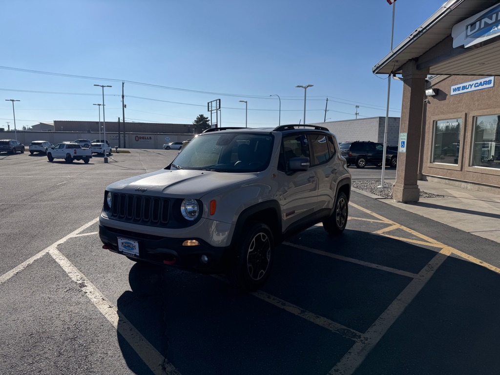 2016 Jeep Renegade Trailhawk - Photo 3