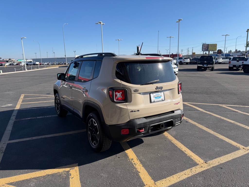 2016 Jeep Renegade Trailhawk - Photo 4