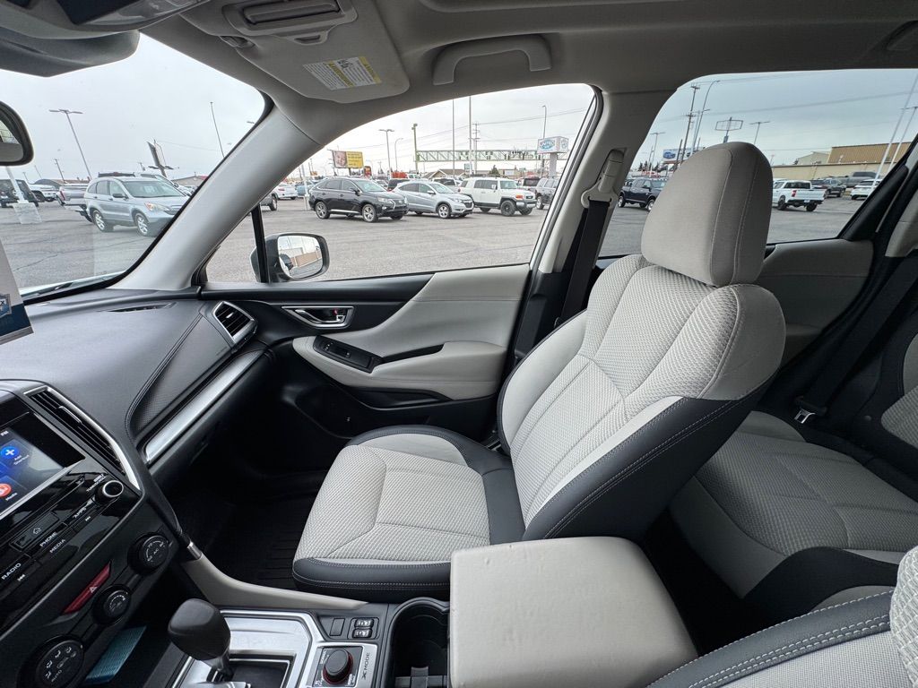 2022 Subaru Forester Premium - Photo 10