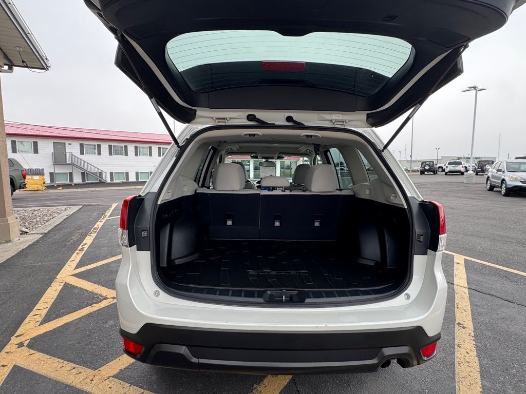 2022 Subaru Forester Premium - Photo 5