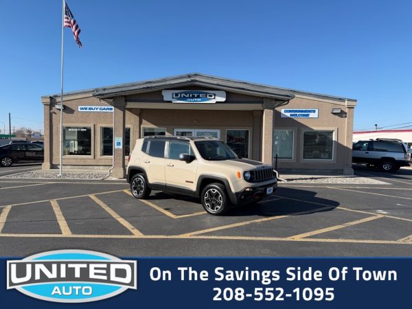 2016 Jeep Renegade - 3/4 shot